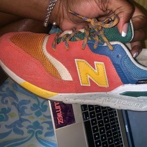 NEW BALANCE